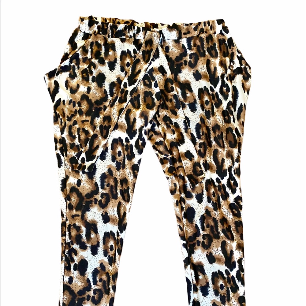 Cheetah print joggers size small